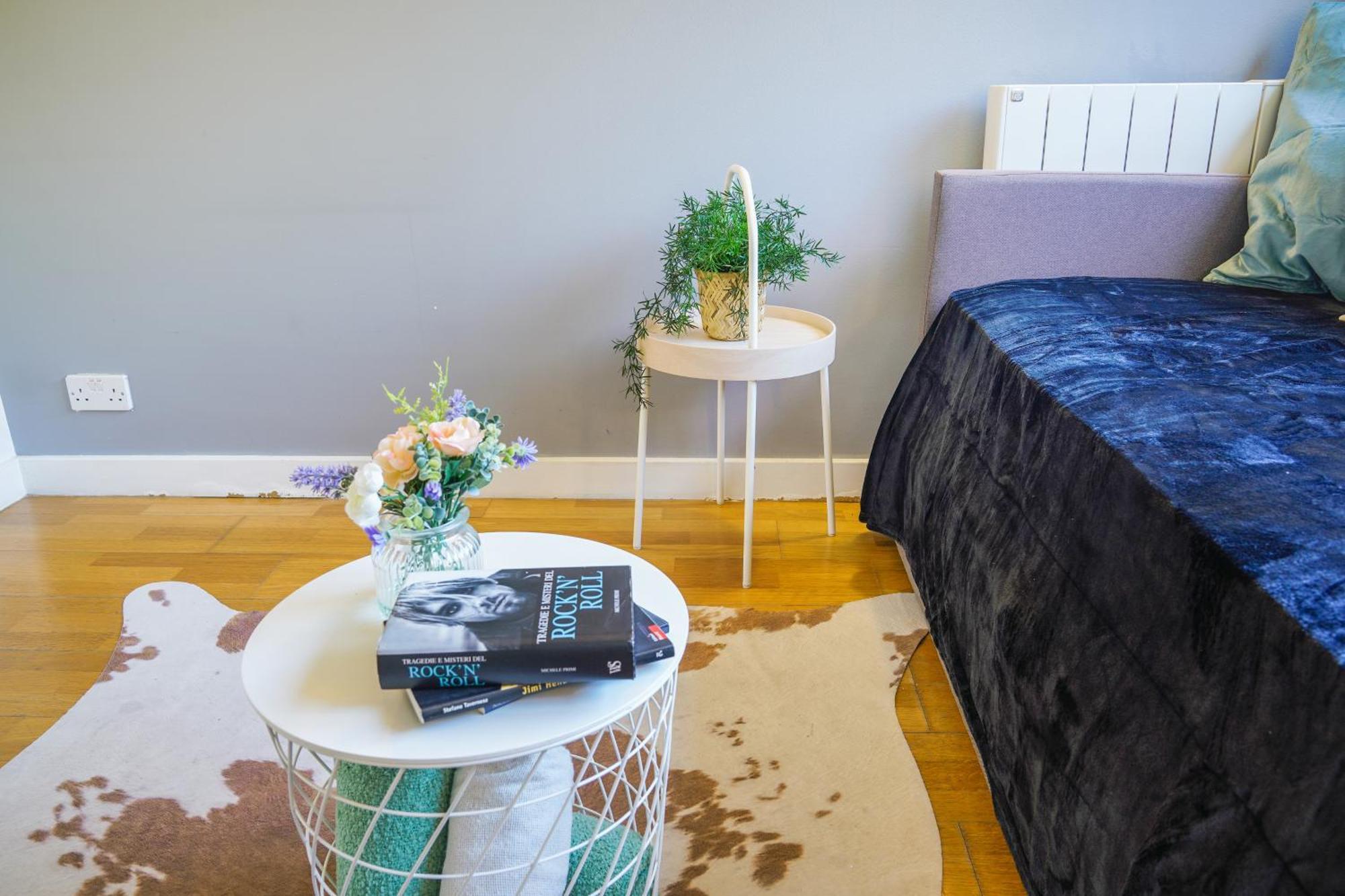 Calling I Stylish 2br In Apartment London